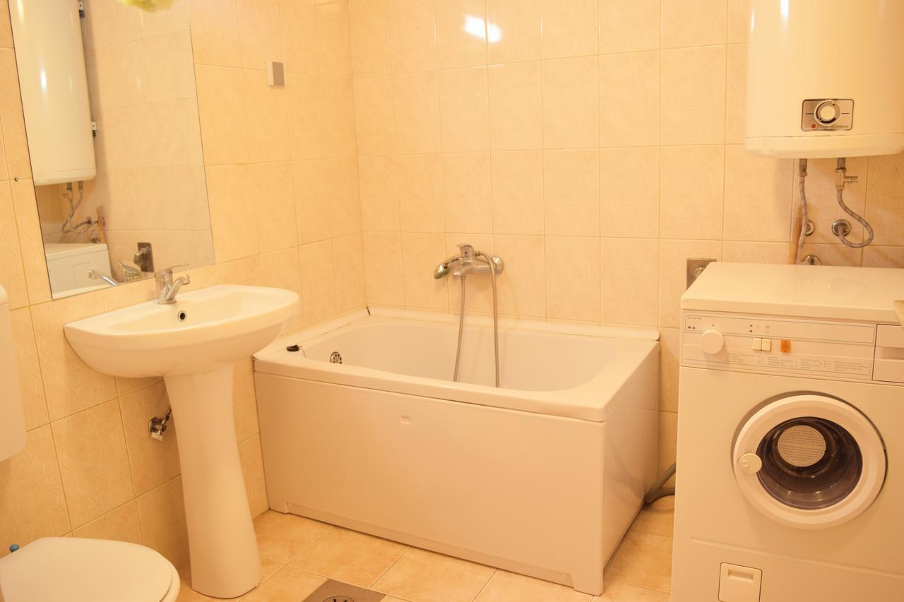 Two Bedroom Apartment Near Centre Ohrid Exterior photo